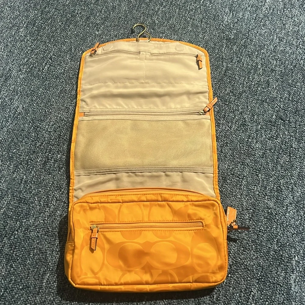 Coach Orange travel, toiletries vacation cosmetic Bag vintage yellow, rare big C - Picture 2 of 13
